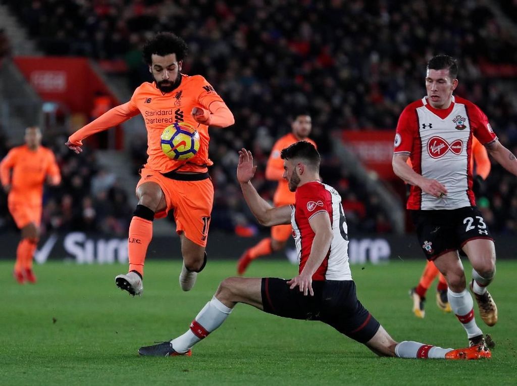 Gol Firmino-Salah Menangkan Liverpool atas Southampton Gol Firmino-Salah Menangkan Liverpool atas Southampton