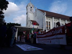 Kader Muda PKB Aksi Solidaritas ke Gereja Paroki Surabaya