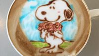 Ah, Lucunya  Snoopy dan Doraemon Dalam Goresan Latte Art Barista Nowtoo Sugi Ini!