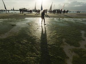 Duterte Perintahkan Pulau Wisata Boracay Ditutup Mulai 26 April