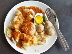 Lapar Sore-sore, Jajan Batagor yang Gurih Pedas di 5 Tempat Ini