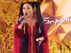 Titi DJ Menangis saat Diperdengarkan Bahasa Kalbu Versi Baru Raisa