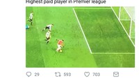 Alexis Sanchez tampil buruk saat MU ditumbangkan Newcastle 0-1 di St. James Park, Minggu (11/2/2018). Selain tidak melepaskan satu shots pun, ia membuang kesempatan emas bikin gol meski gawang lawan sudah kosong. (Foto: Twitter @8Fact_Football)