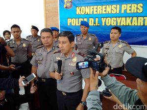 Penyerang Gereja Lidwina Sleman Jual HP untuk Beli Pedang Penyerang Gereja Lidwina Sleman Jual HP untuk Beli Pedang