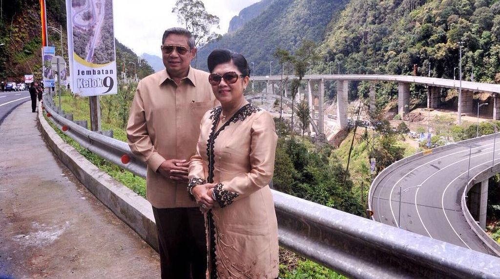 So Sweet, Gaya SBY dan Bu Ani yang Selalu Kompak Pakai Baju Kembaran