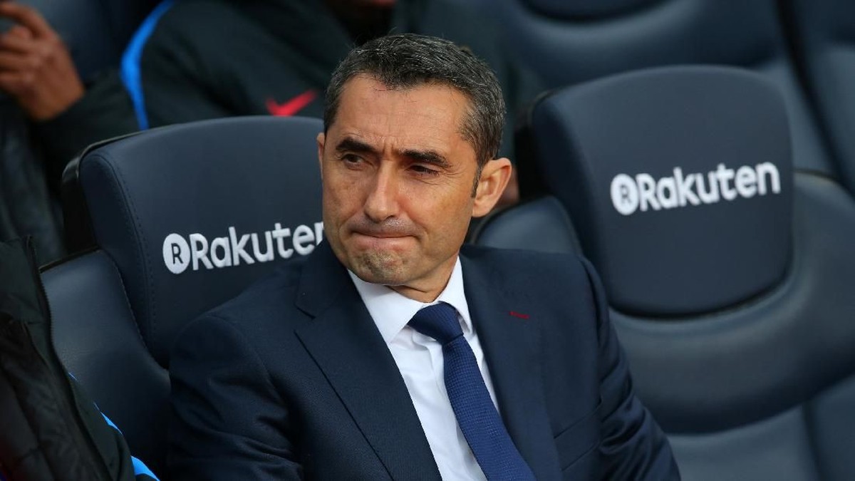 Valverde tak mau ambil pusing soal guard of honor. (Foto: Albert Gea/Reuters)