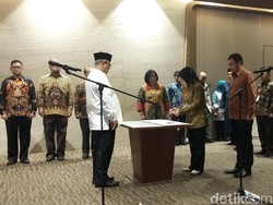 Arief Budiman Lantik 115 Orang Tim Seleksi KPU Kabupaten/Kota