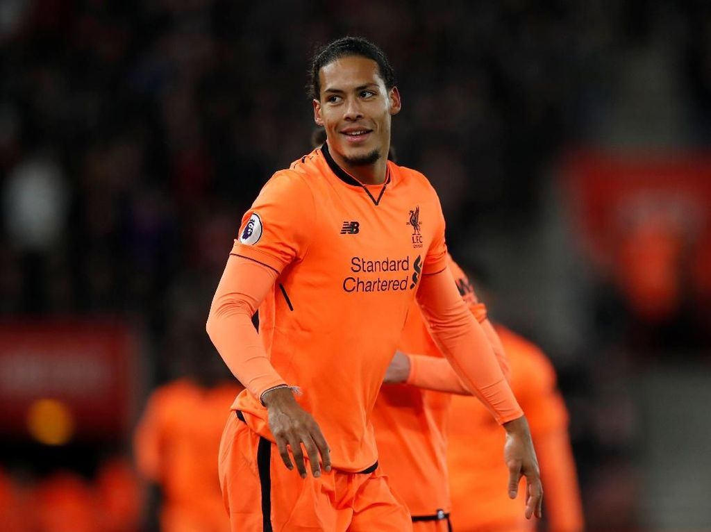 Disoraki Suporter Southampton, Van Dijk: Dinikmati Saja Disoraki Suporter Southampton, Van Dijk: Dinikmati Saja