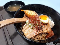Ini Dia Ramen Gaya Singapura yang Dapat Pengakuan Michelin Guide!