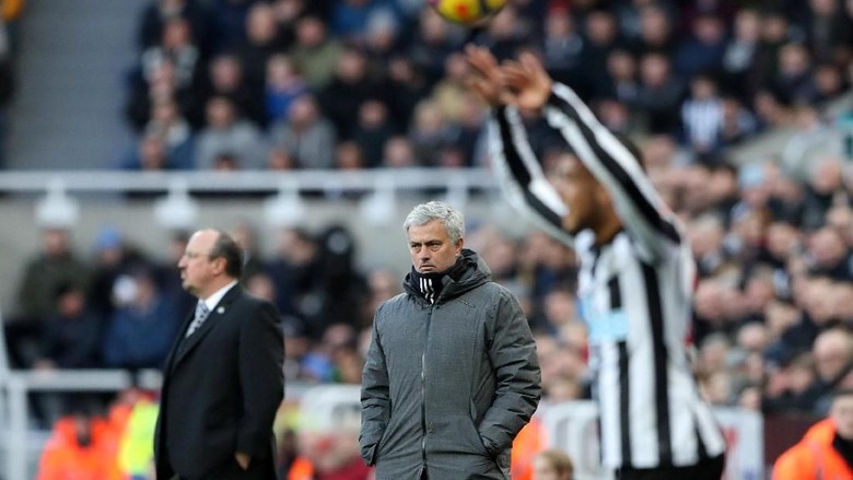Mourinho Perlu Membuat MU Bermain Lebih Kolektif Mourinho Perlu Membuat MU Bermain Lebih Kolektif