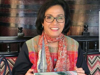 Senyum Semringah Sri Mulyani, Menteri Terbaik Dunia