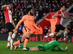Firmino-Salah Bawa Liverpool Ungguli Southampton 2-0