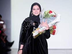 Vivi Zubedi Jadi Satu-Satunya Desainer Hijab di New York Fashion Week Vivi Zubedi Jadi Satu-Satunya Desainer Hijab di New York Fashion Week