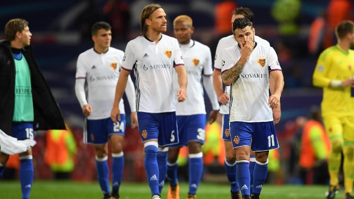 Basel cukup tangguh saat menghadapi tim asal Inggris di St Jakob-Park (Foto: Laurence Griffiths/Getty Images)