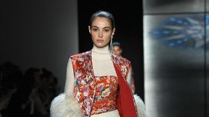 25 Koleksi Busana Feminisme Prabal Gurung di New York Fashion Week 2018