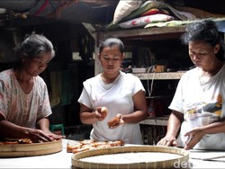 Harga Ketan Mahal, Produksi Kue Keranjang di Solo Tak Maksimal