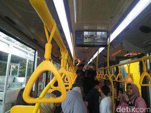 TransJakarta Tambah 300 Unit Bus Low Entry