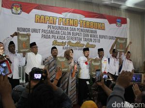 4 Paslon Bertarung di Pilbup Garut, Ini Daftar Nomor Urutnya 4 Paslon Bertarung di Pilbup Garut, Ini Daftar Nomor Urutnya