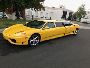 Ferrari Berbadan Panjang ala Limousine