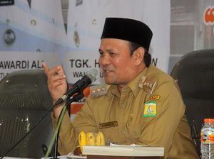 Sosok Bupati Ali yang Larang Valentines Day dan LGBT Kerja di Salon