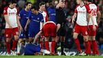 Foto: Darah, Memar, dan Assist Saat Giroud Jadi Starter di Chelsea
