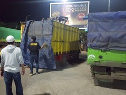 3 Truk Pengangkut Miras Diamankan Petugas Bea-Cukai di Merak