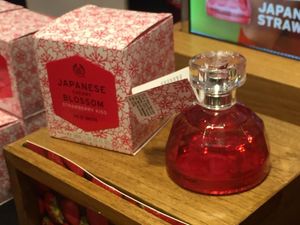 Sambut Valentine, The Body Shop Hadirkan Parfum Beraroma Stroberi yang Segar