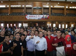 Ada Pasal Antikritik, Ketua MPR: Rakyat Berhak Kritik Parlemen Ada Pasal Antikritik, Ketua MPR: Rakyat Berhak Kritik Parlemen