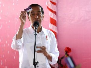Jokowi Ingin Warga Tak Gunakan KIS, Ini Alasannya Jokowi Ingin Warga Tak Gunakan KIS, Ini Alasannya