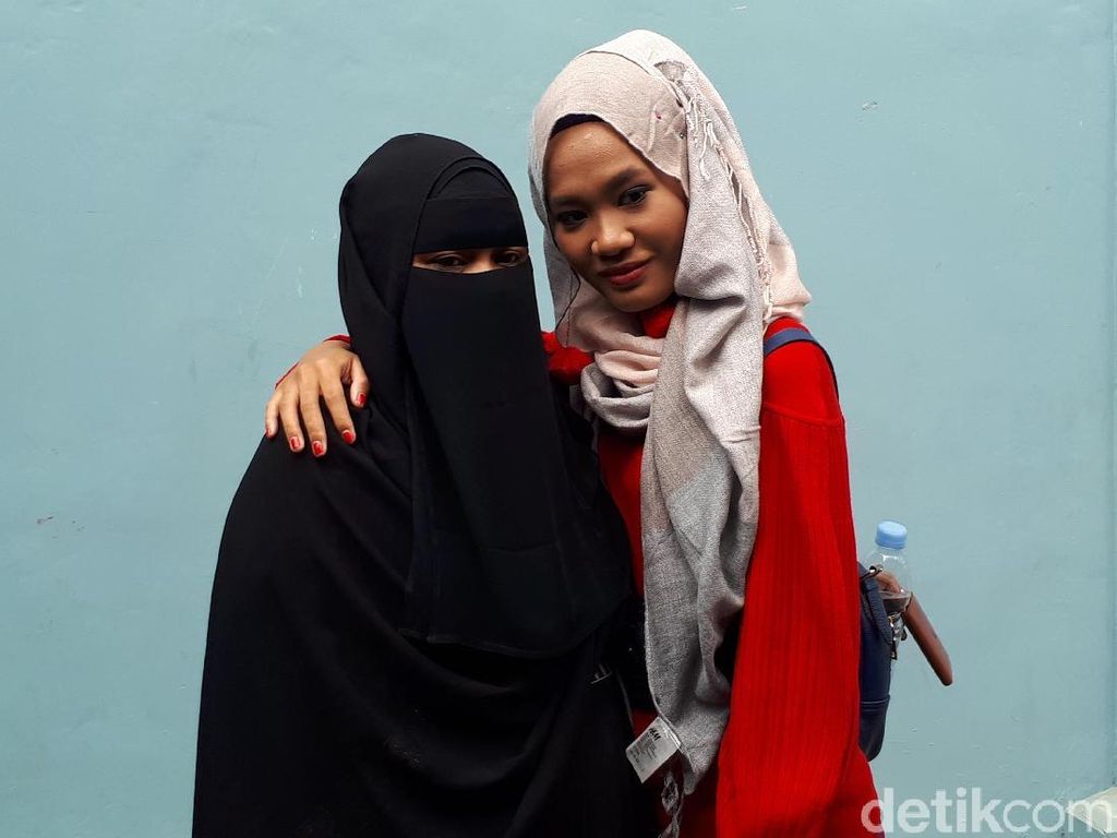 Pasca Kabur, Hubungan Alyssa dan Ustaz Derry Membaik Pasca Kabur, Hubungan Alyssa dan Ustaz Derry Membaik