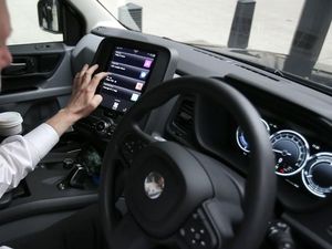 Kenapa Indonesia Pakai Setir Kanan? Ini Sejarahnya