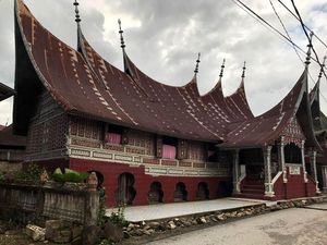Jokowi Bangun Infrastruktur Prioritas di Sumbar, Ini Daftarnya