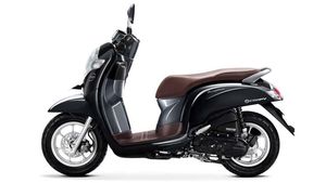 AHM Segarkan Tampilan New Honda Scoopy