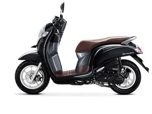 AHM Segarkan Tampilan New Honda Scoopy