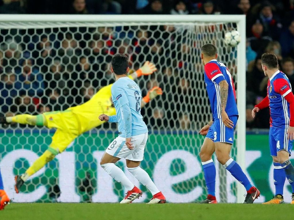 Sanjungan Guardiola untuk Guendogan yang Spesial Sanjungan Guardiola untuk Guendogan yang Spesial