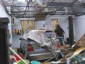 11 Rumah Rusak, Ledakan di Bogor karena Saluran Gas Digigit Anjing 11 Rumah Rusak, Ledakan di Bogor karena Saluran Gas Digigit Anjing