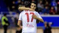 6. Sevilla: Pablo Sarabia & Wissam Ben Yedder. Dari 1.477 menit main bersama, keduanya saling mengkreasikan enam gol. Berdasar catatan ini, keduanya punya proyeksi 13,9 gol jika terus main bersama dalam semusim berisikan 38 laga. (Foto: ANDER GILLENEA/AFP PHOTO)
