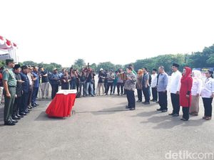 Dua Paslon Cagub-Cawagub Jatim Ikrar Kesepakatan Damai