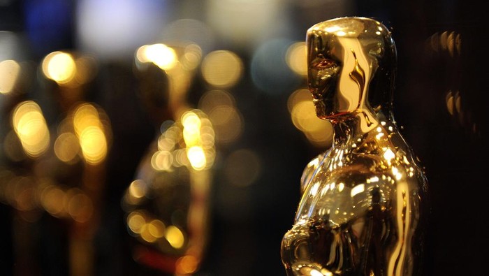 Senilai Rp 1,3 Miliar, Isi Goodie Bag Oscar Selalu Mengejutkan Foto: Oscar (Andrew H. Walker/Getty Images)