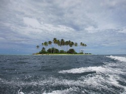 Celebrity on Vacation: Main ke Spongebob Island