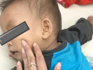 Diduga Diberi Obat Penenang, Bocah Lemas di Minimarket Diperiksa Diduga Diberi Obat Penenang, Bocah Lemas di Minimarket Diperiksa