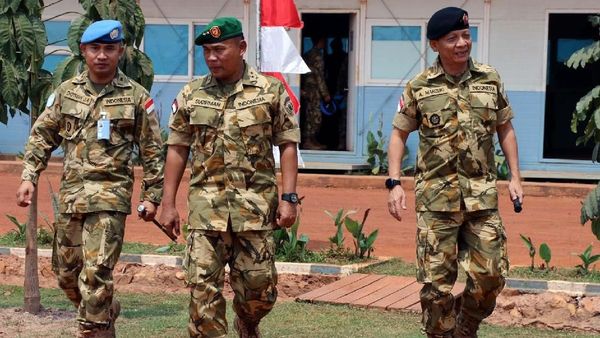 Asisten Operasi Kasad Kunjungi Pasukan Garuda di Afrika