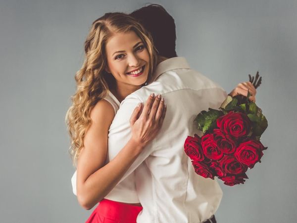 Salah Bahasa Inggris, 9 Postingan Status di Medsos Ini Gagal Romantis
