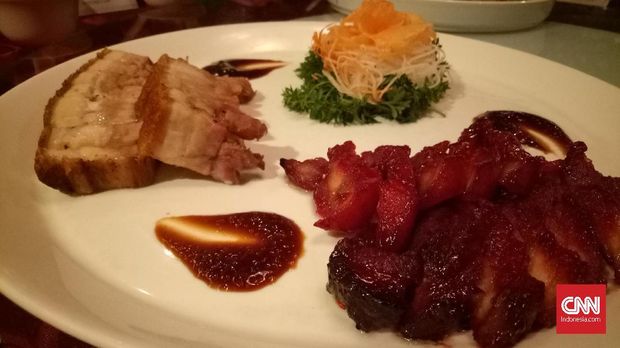 Menu Twiced Cooked Pork Shicuan Style yang disajikan untuk makan malam di Tahun Baru China.