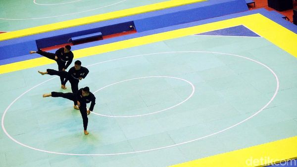 Kompak dan Keren, Tim Pencak Silat Artistik Berjaya