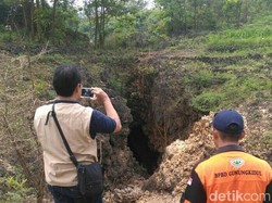 Badan Geologi Teliti Fenomena Lubang Misterius di Gunungkidul