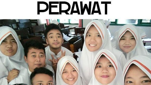 Begini Jadinya Kalau Perawat Curhat Lewat Meme, Sedih Sekaligus Kocak