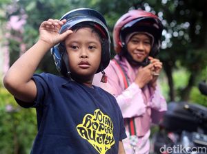 Kisah Ojek Cinta Suharti untuk Anaknya yang Spesial