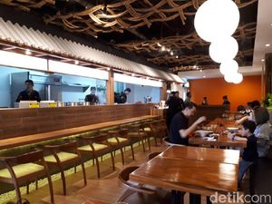 Nikmat! Ramen Bertopping US Beef dengan Kuah Gurih Pekat