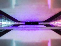 Mahasiswa Inggris Berhasil Potret Atom Tunggal dengan Kamera Biasa